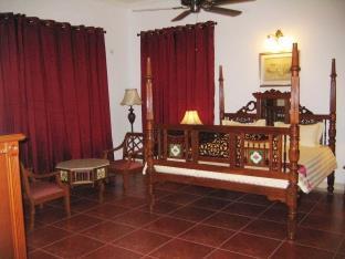 Villa Bayoud Puduccseri Kültér fotó